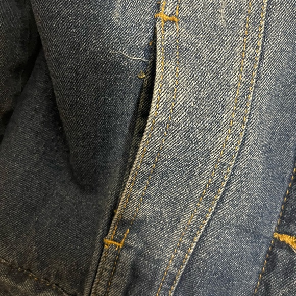 Ashley Vintage Charm Fur lined Jean Jacket. Women’s Medium - Picture 14 of 15